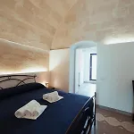 Pensjonat Le Dimore Nel Cortile Con Patio E Parcheggio Privato *
