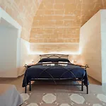 Le Dimore Nel Cortile Con Patio E Parcheggio Privato Penzion *