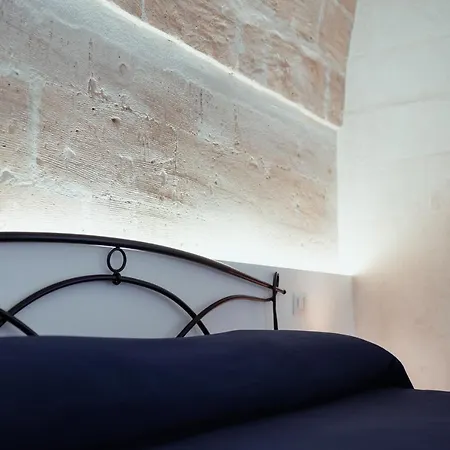 Le Dimore Nel Cortile Con Patio E Parcheggio Privato * Matera