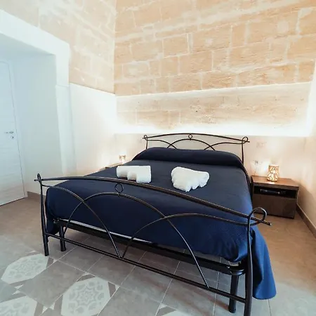 Le Dimore Nel Cortile Con Patio E Parcheggio Privato Guest house *