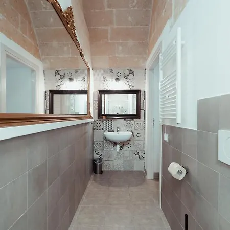 Гостевой дом Le Dimore Nel Cortile Con Patio E Parcheggio Privato *