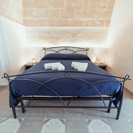 Le Dimore Nel Cortile Con Patio E Parcheggio Privato Guest house *