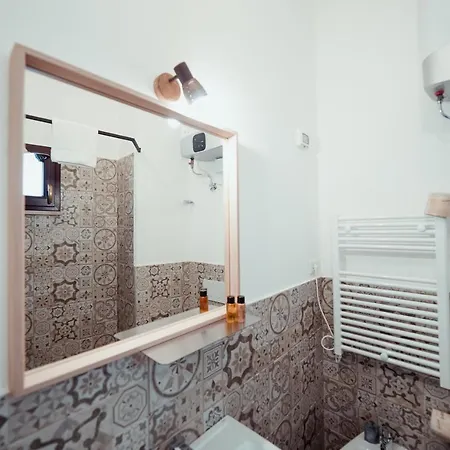 Guest house Le Dimore Nel Cortile Con Patio E Parcheggio Privato