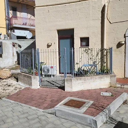 게스트하우스 Le Dimore Nel Cortile Con Patio E Parcheggio Privato