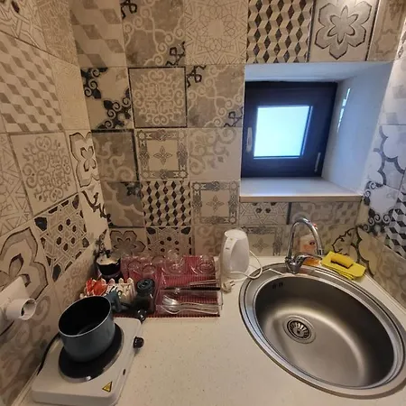 Le Dimore Nel Cortile Con Patio E Parcheggio Privato 게스트하우스