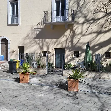 게스트하우스 Le Dimore Nel Cortile Con Patio E Parcheggio Privato *