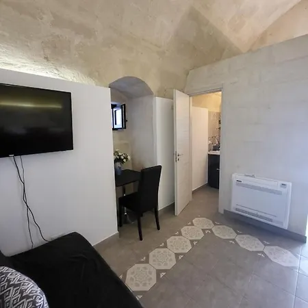 Le Dimore Nel Cortile Con Patio E Parcheggio Privato *