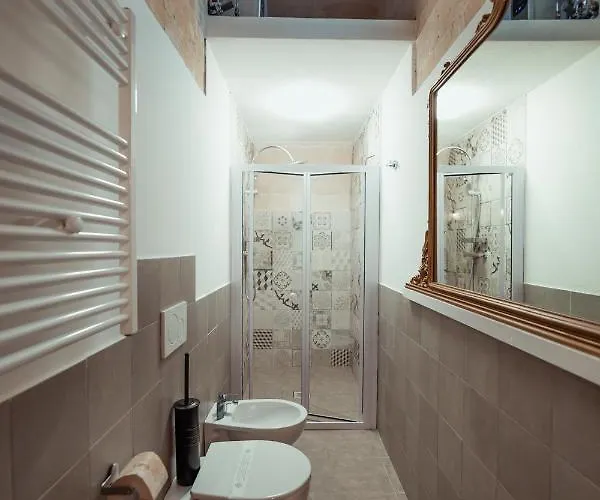 Le Dimore Nel Cortile Con Patio E Parcheggio Privato * Matera